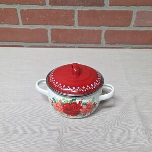 The Pioneer Woman White and Floral Enamel Pot